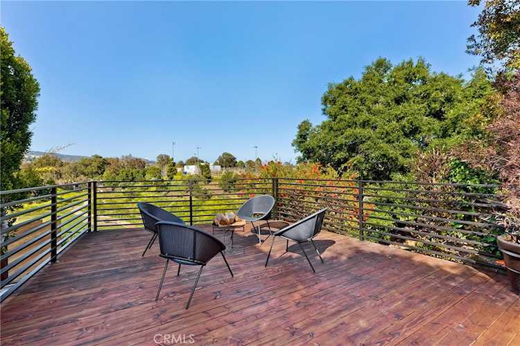 15341 De Pauw St Pacific Palisades, CA 90272