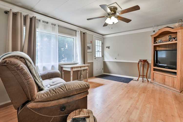 38 Ponemah Rd Amherst 03031 NH home for sale 399,900 4975564