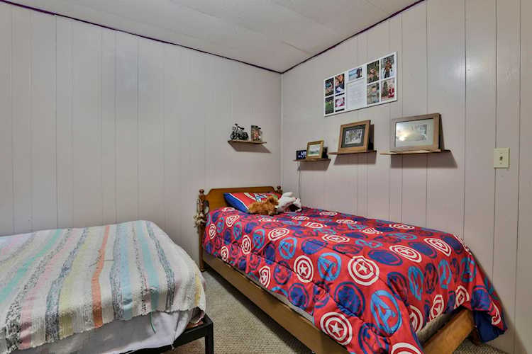 38 Ponemah Rd Amherst 03031 NH home for sale 399,900 4975564