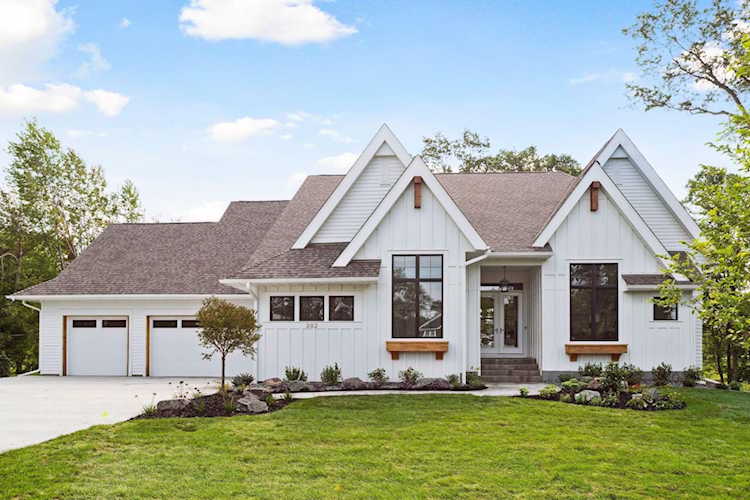 202 176th Lane NE Ham Lake, MN 55304