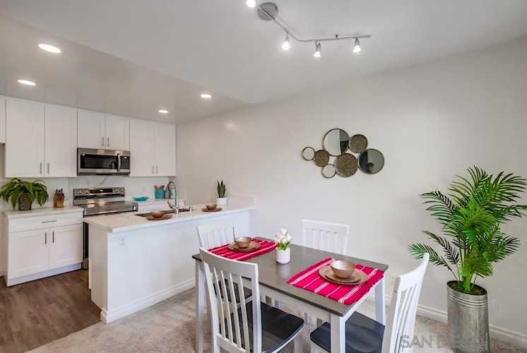 8672 Via Mallorca #K La Jolla, CA 92037