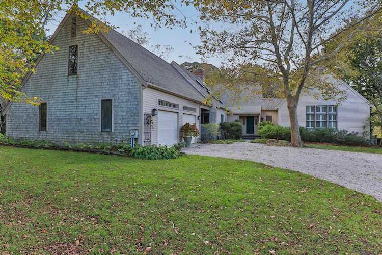 135 Locust Road Eastham, MA 02642