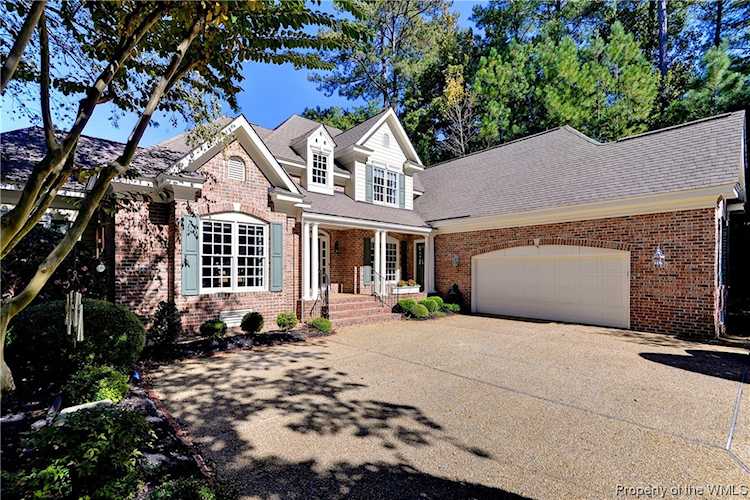 2821 Bennetts Pond Rd Williamsburg, VA 23185