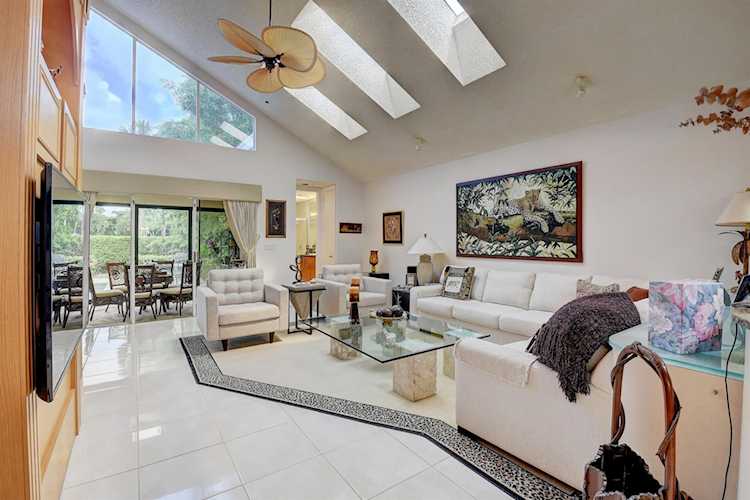 19386 Chapel Creek Drive Boca Raton, FL 33434
