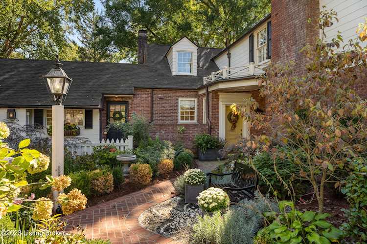 3802 Lime Kiln Ln Louisville KY 40222 MLS1646797