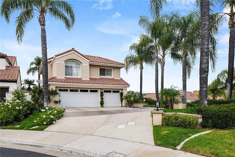 24701 Calle Serranona Calabasas, CA 91302