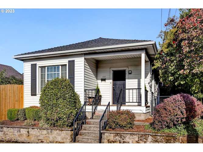 122 NE Dallas ST Camas, WA 98607