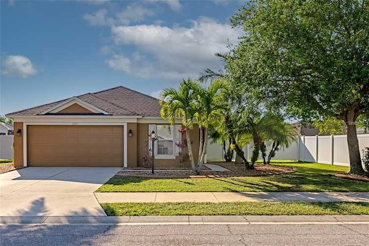 6127 Blue Runner Ct Lakewood Ranch, FL 34202