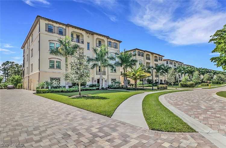 16360 Viansa Way #8-302 Naples, FL 34110