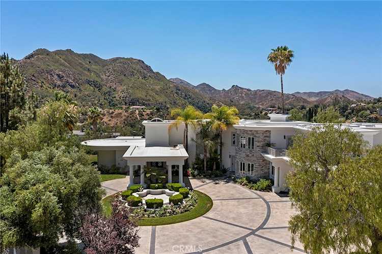 29535 Mulholland Hwy Agoura Hills, CA 91301