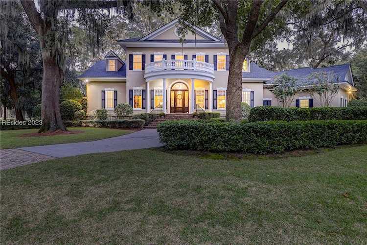30 Summerton Dr Bluffton, SC 29910