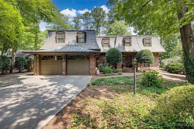 14 Wood Hollow Rd Lake Wylie, SC 29710