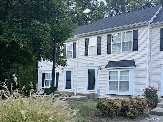 8738 Springwater Dr Glen Allen, VA 23228