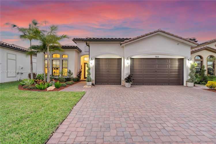 7913 Deer Lake Ct Parkland, FL 33067