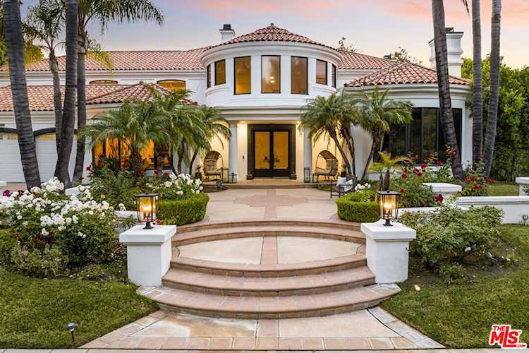 5623 Manley Court Calabasas, CA 91302