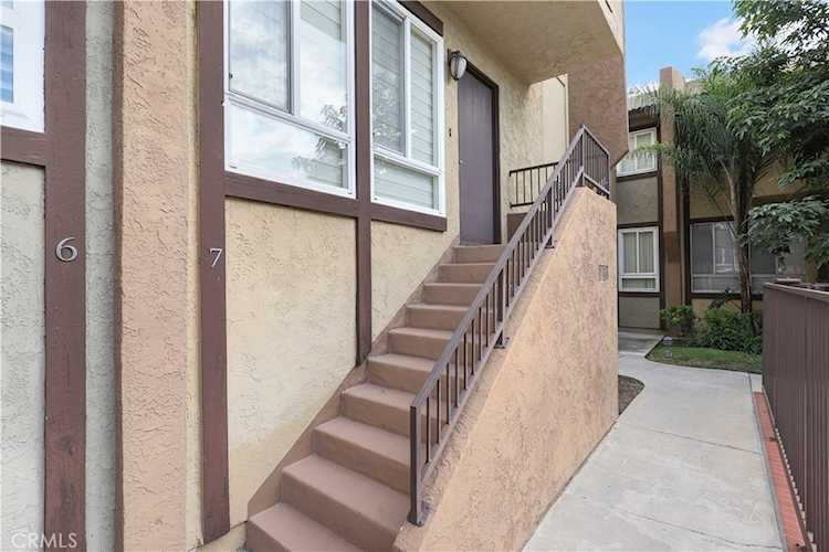 2254 Gaviota Ave #7 Signal Hill, CA 90755