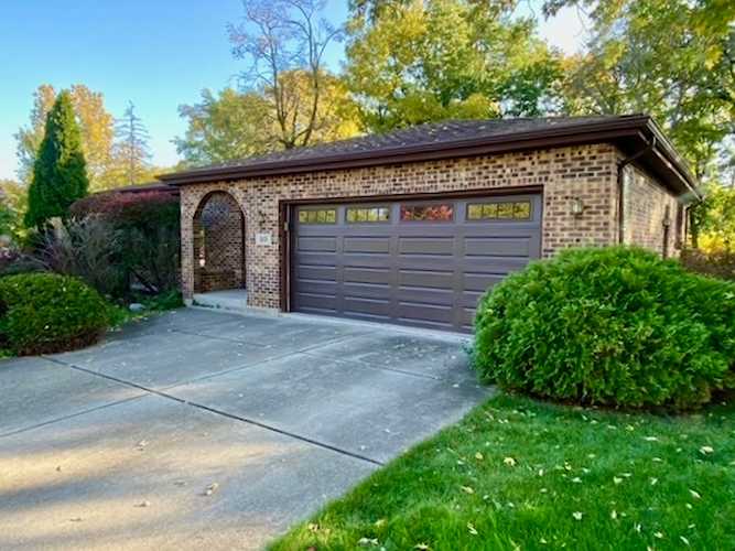 313 N Warwick Ave Westmont, IL 60559
