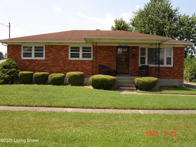 3452 Heatherfield Dr Louisville, KY 40216