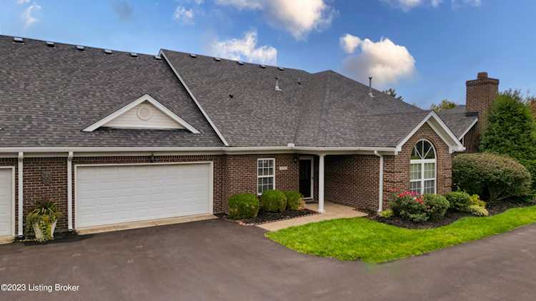 4721 Brownsboro Gardens Dr Louisville, KY 40241