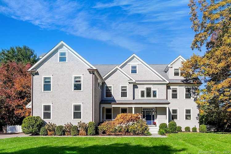 2 Pony Ln Westport, CT 06880