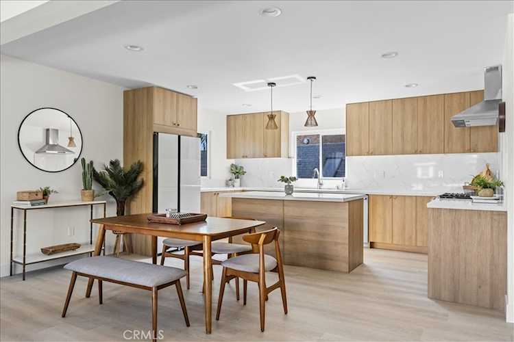 59 Rose Ave #1 Venice, CA 90291
