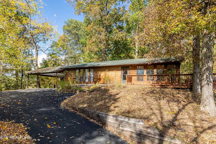 4431 Deer Run Dr Louisville, TN 37777