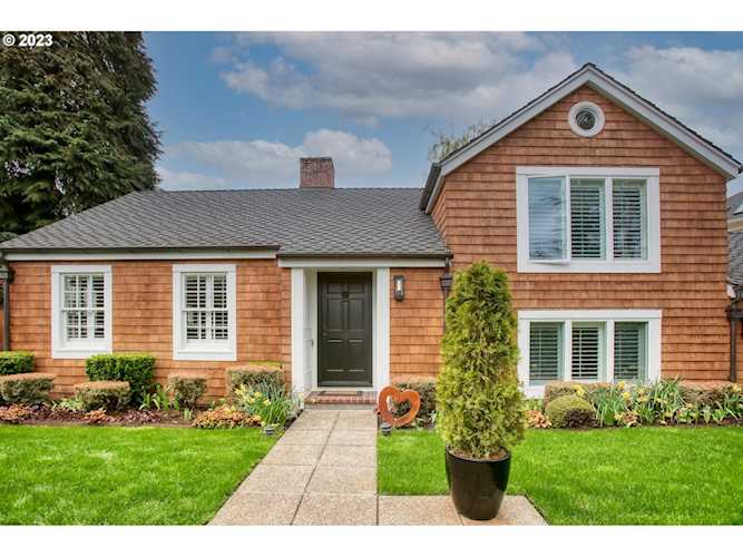 11555 S Riverwood RD Portland, OR 97219