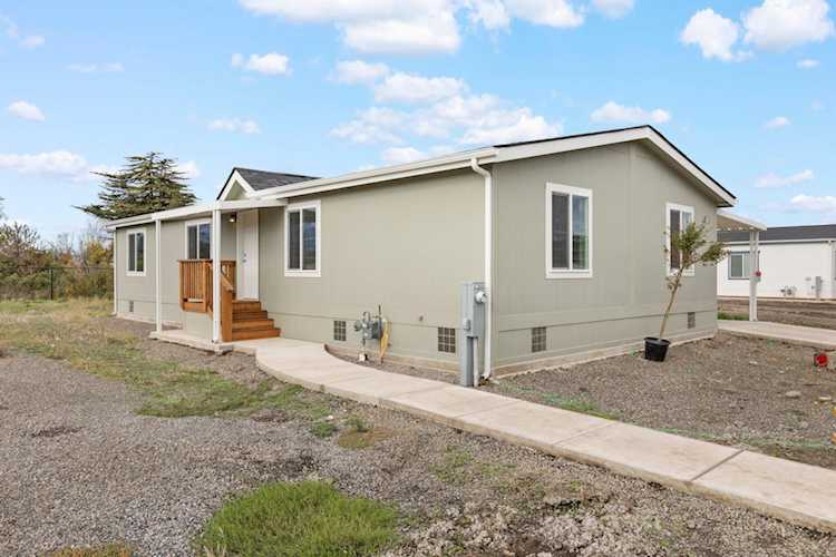 300 Luman Rd #UNIT 154 Phoenix, OR 97535