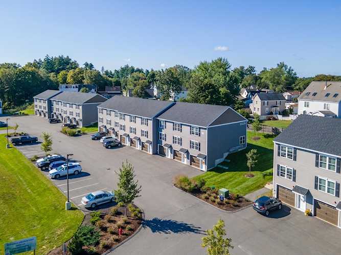 3 Nutfield Ct #13 Derry, NH 03038 | MLS 4971064 Photo 1