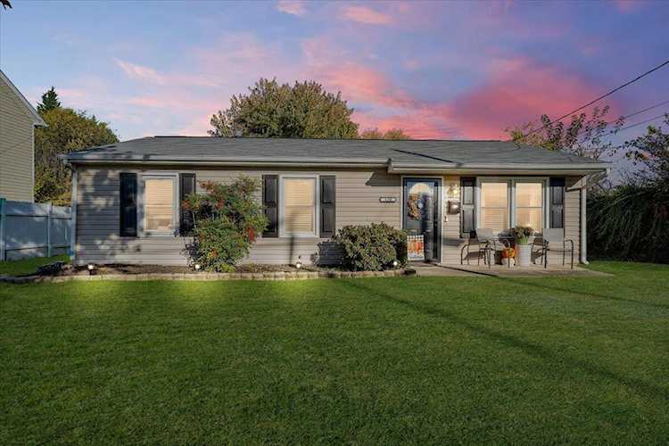 120 Maple Salem, VA 24153