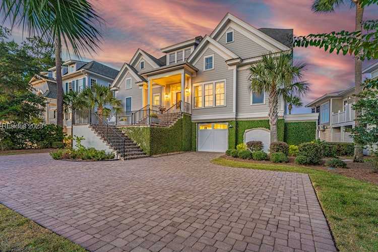 30 Lady Slipper Island Dr Bluffton, SC 29910
