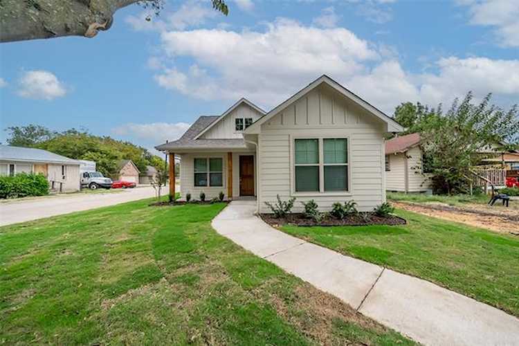 901 Lindsey Street McKinney, TX 75069