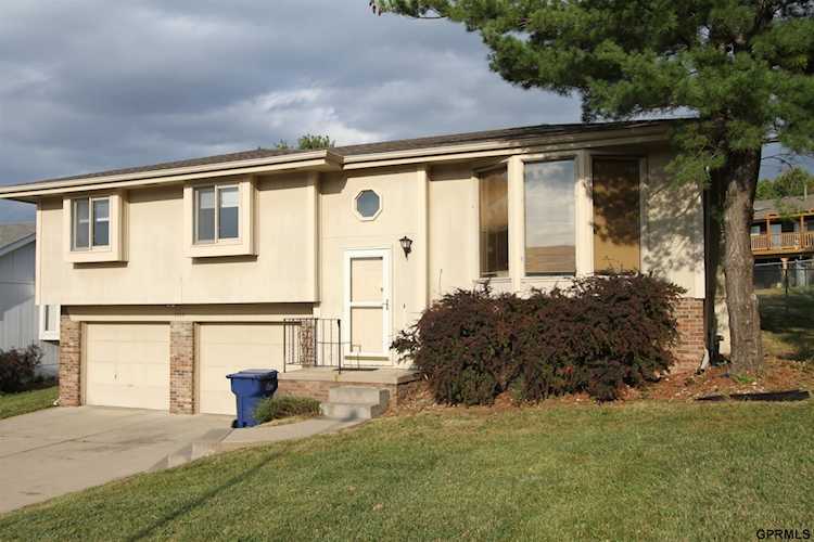 7717 S 71st Ave La Vista, NE 68128 | MLS 22322231 Photo 1