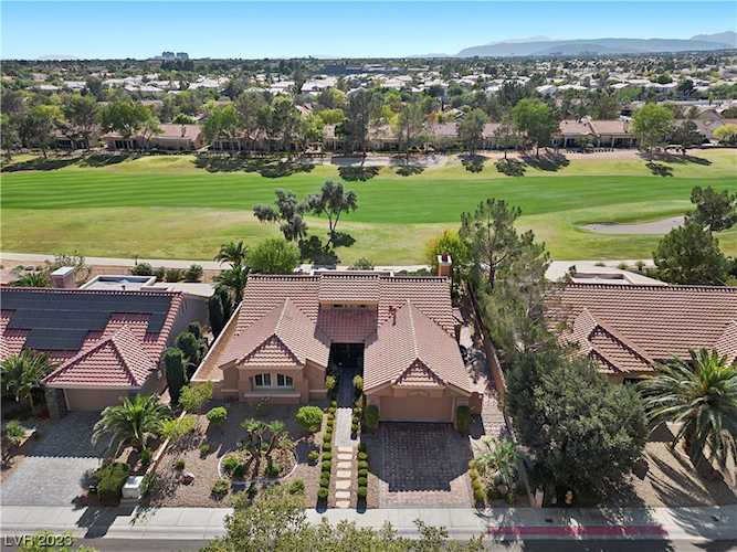 9029 Starmount Dr Las Vegas, NV 89134