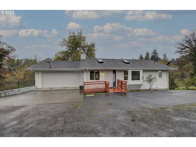 1072 N Shepherd RD Washougal, WA 98671
