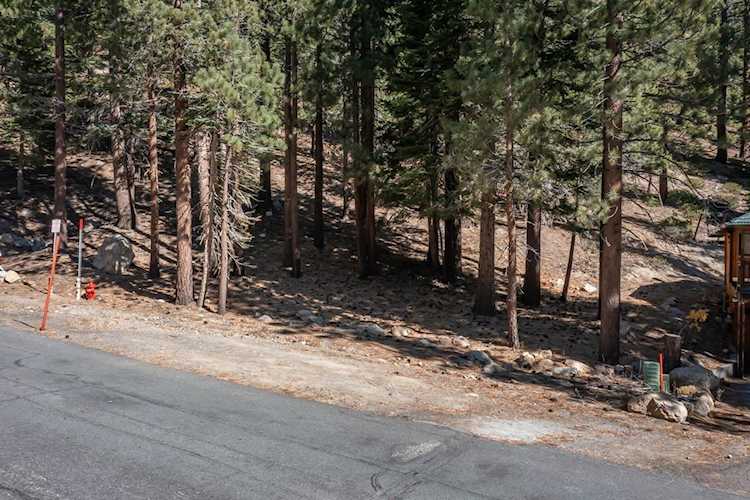 158 Grindelwald Mammoth Lakes, CA 93546