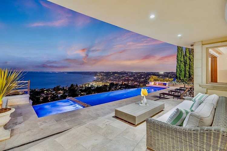1718 Valdes Dr La Jolla, CA 92037