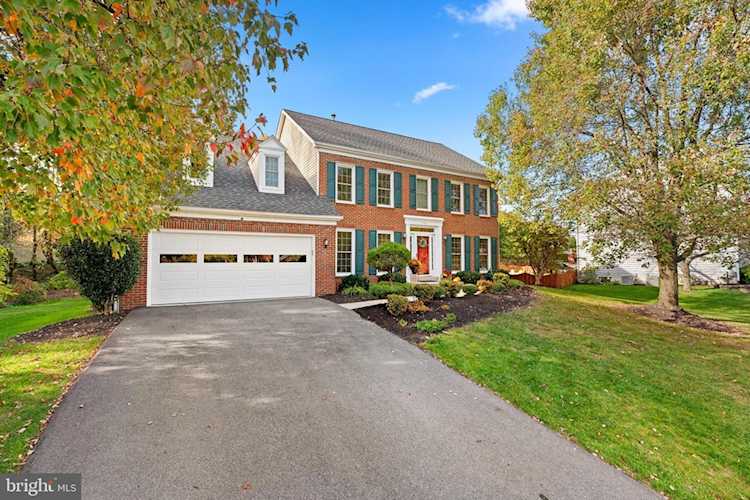 156 Longfellow Dr Millersville, MD 21108
