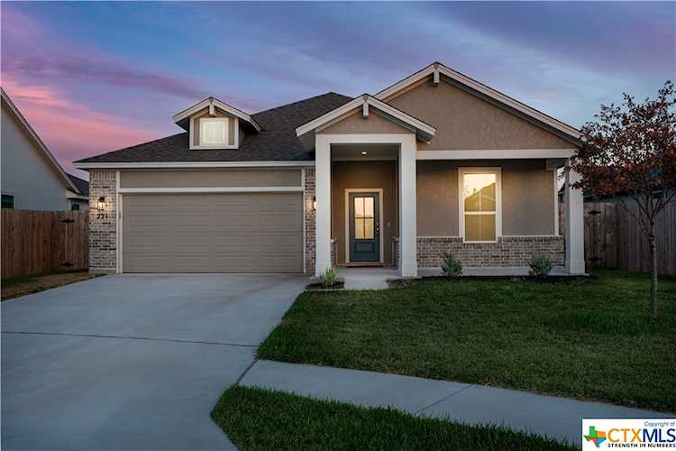 221 Flint Rock Ct Victoria, TX 77904