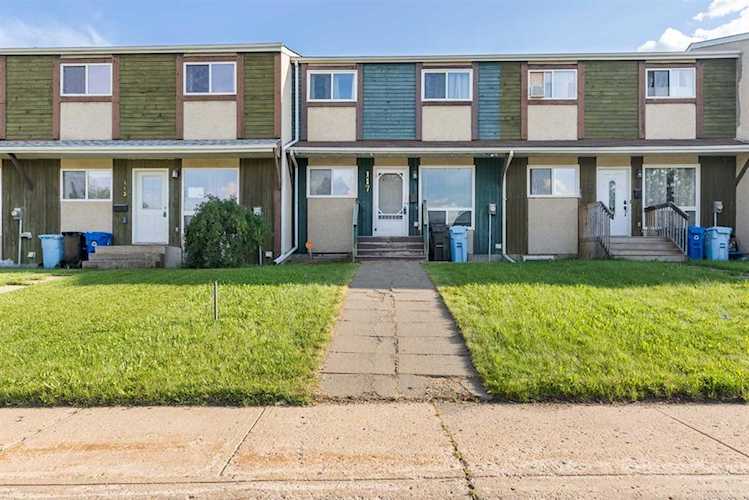 117 W Ross St Fort McMurray, AB T9K 1
