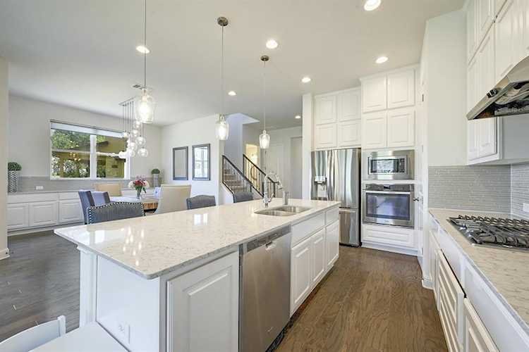 6208 Antigo LN Austin, TX 78739