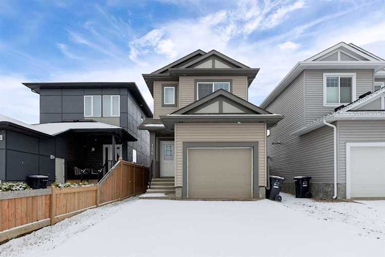 156 Athabasca Crescent Fort McMurray, AB T9J 1