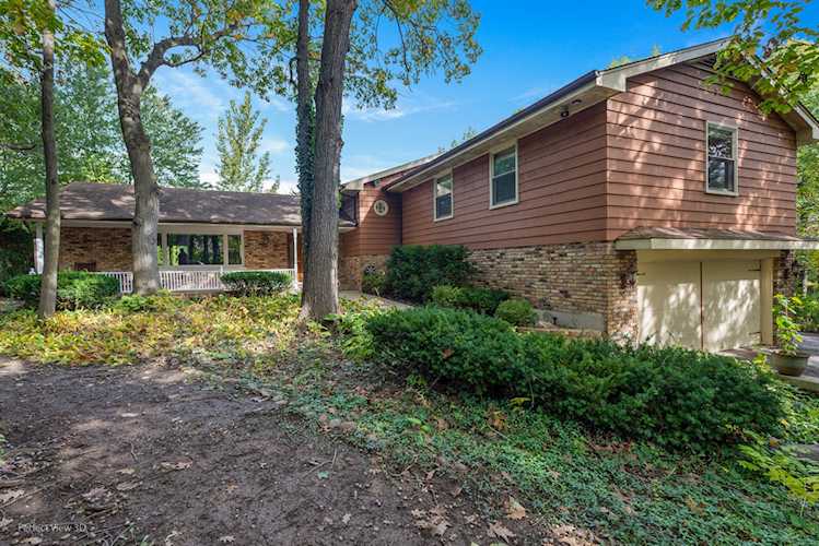 10S650 Oak Hill Ct Burr Ridge, IL 60527