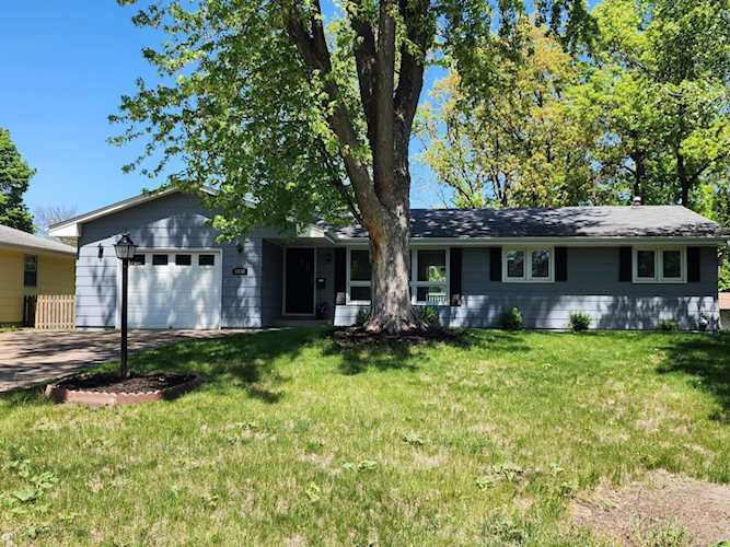 8930 47th Avenue N New Hope, MN 55428