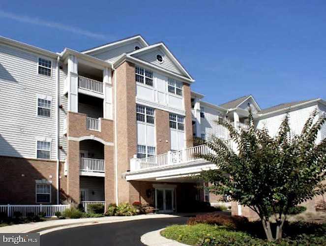 2604 Chapel Lake Dr #112 Gambrills, MD 21054