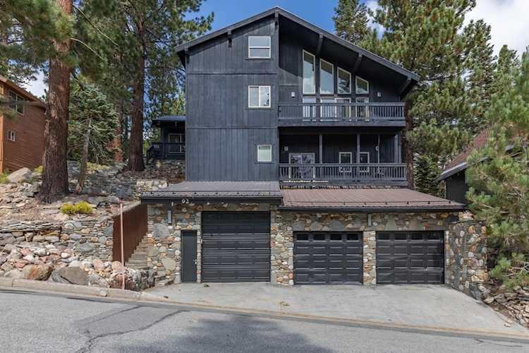 92 Convict Dr Mammoth Lakes, CA 93546