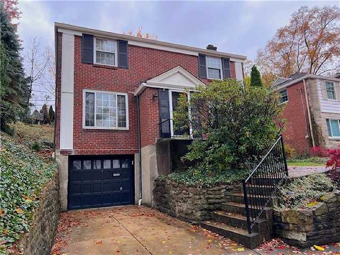 611 Overlook Dr Pittsburgh, PA 15216