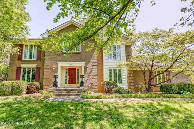 605 N Arbor Dr Anchorage, KY 40223