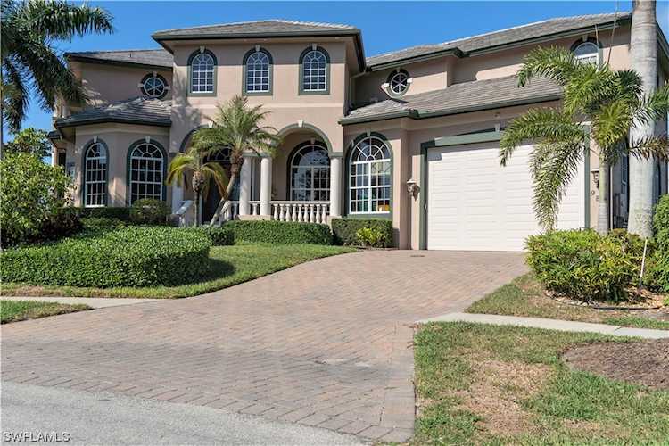 981 Hyacinth Ct Marco Island, FL 34145