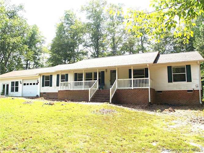 13600 Hidden Dr Lanexa, VA 23089